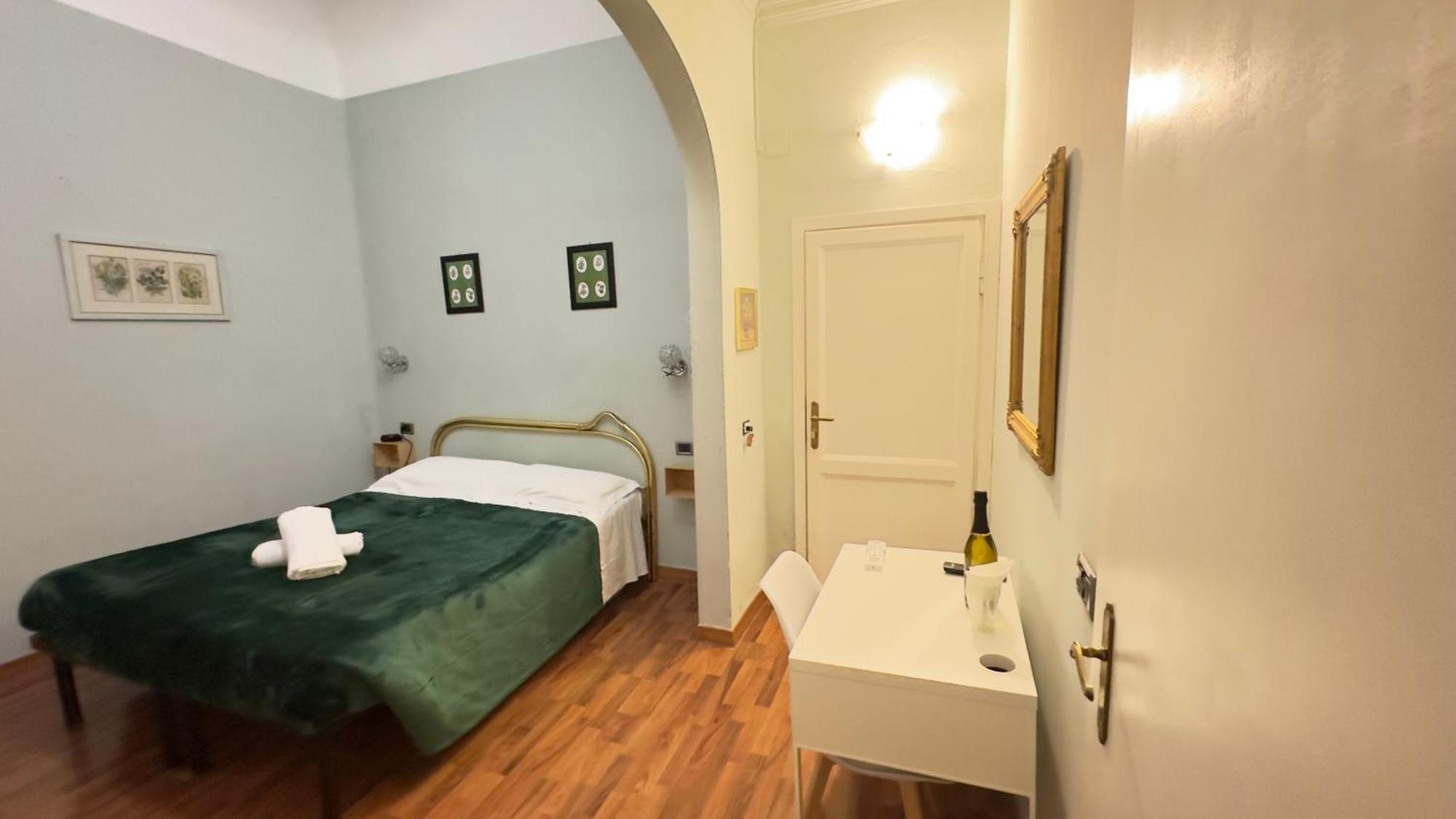Hotel Piccolo Con Access Ztl !!! ɲel ƈentro Storico Di ƒirenze !!! 2*